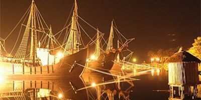 Cita con la historia en el Muelle de las Carabelas de la mano de Cristóbal Colón