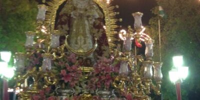 La Virgen del Valle procesiona por el recinto ferial de Manzanilla