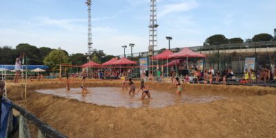 Lucena del Puerto acoge el XIV Campeonato de España de Voley Barro