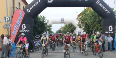 Cerca de 2000 ciclistas toman Paterna en la XV Ruta BTT