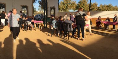 ASAMOM celebra una merienda de convivencia en Villalba