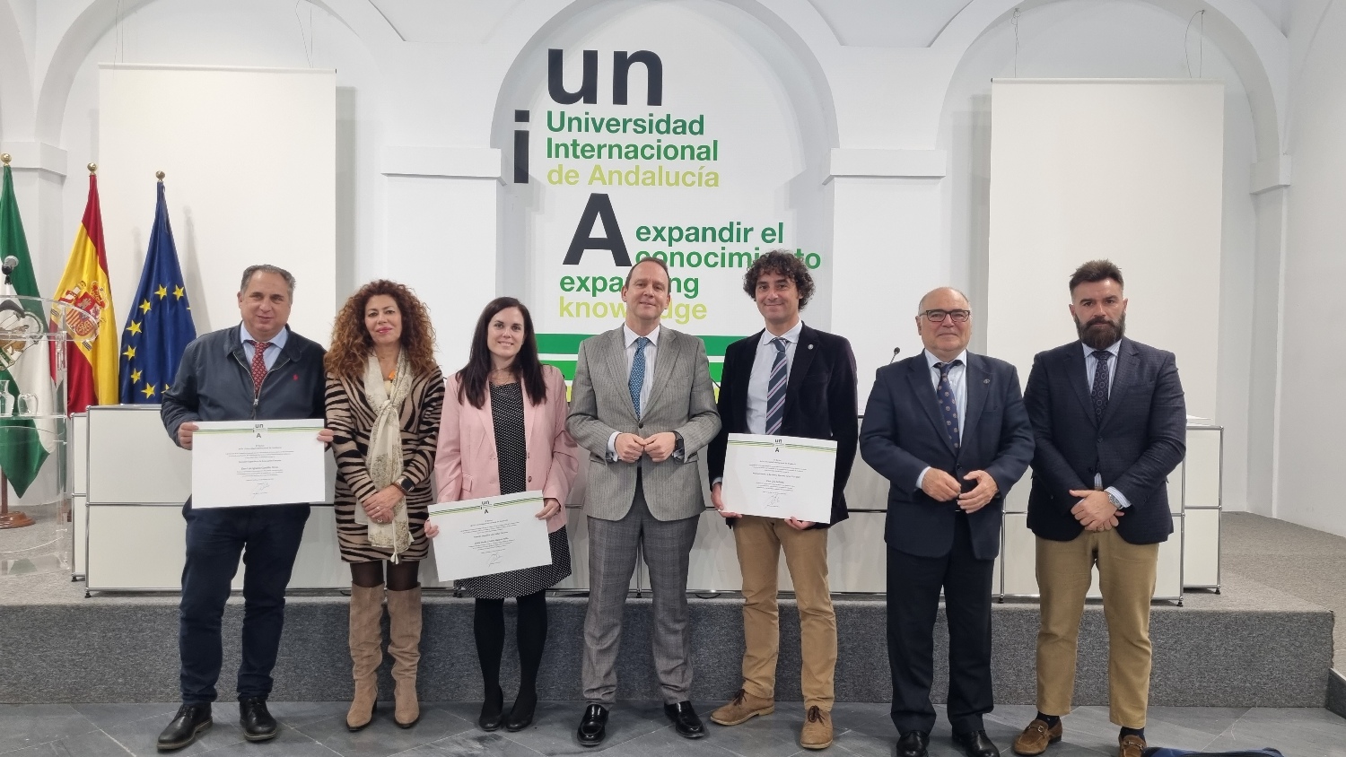 La UNIA premia la excelencia a tres docentes de dos m steres