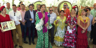 El vino, protagonista en el arranque de la romería de Chucena