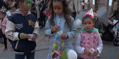 Los pequeños iliplensen reciben el 2024 por adelantado celebrando las Campanadas Infantiles