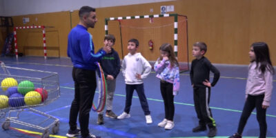 El “Multideporte”, actividad física estrella entre los más pequeños de Paterna