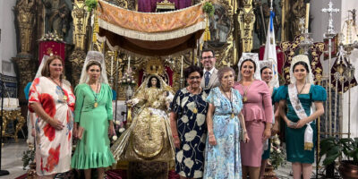 Besamanos para la historia en Chucena