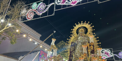 El sueño manzanillero florece con la procesión de su Patrona, la Virgen del Valle