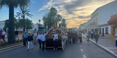 San Juan Bautista procesionó por las calles de Palos de la Frontera