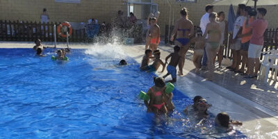 La piscina municipal de Lucena, más llena de vida que nunca