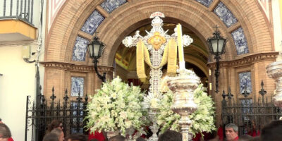 Emoción a flor de piel en el cincuentenario de la Santa Cruz de Arriba de Lucena