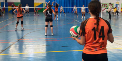 Almonte encara el inicio de la temporada deportiva con una jornada de voleibol