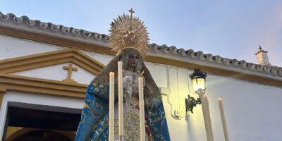 Lucena se vuelca con la Virgen de Consolación durante el rezo del Santo Rosario