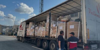 Una ola de solidaridad bonariega llega a Valencia