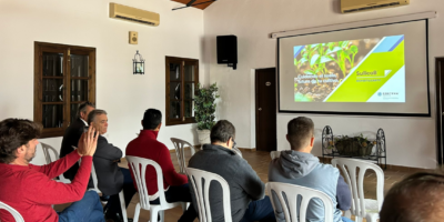 El Rocío acoge una jornada informativa sobre biofertilizantes para los agricultores