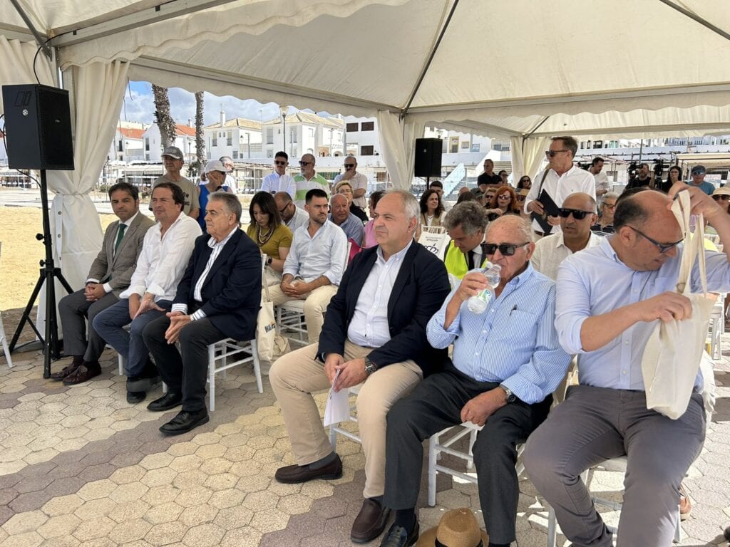 Matalascañas estrena su nuevo paseo marítimo tras una profunda reconstrucción